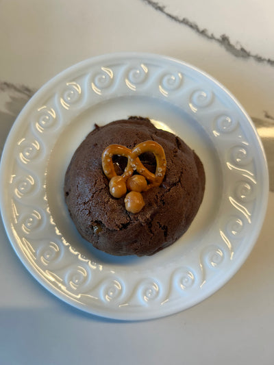 Chocolate Caramel Preztel