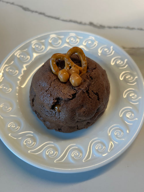 Chocolate Caramel Preztel